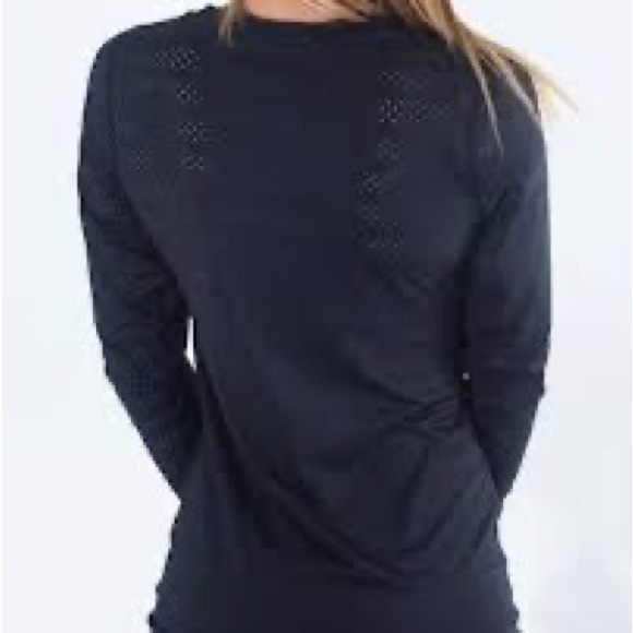 Black Zyia Long-sleeve Chill - Picture 2 of 3